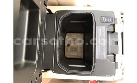 اشتري Imported Toyota Land Cruiser Black سيارة في Import - Dubai في Maseru اشتري Imported Toyota Land Cruiser Black سيارة في Import - Dubai في Maseru