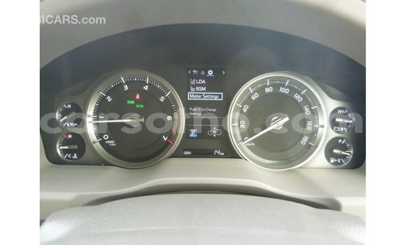 Buy Import Toyota Land Cruiser White Car in Import - Dubai in Maseru Buy Import Toyota Land Cruiser White Car in Import - Dubai in Maseru