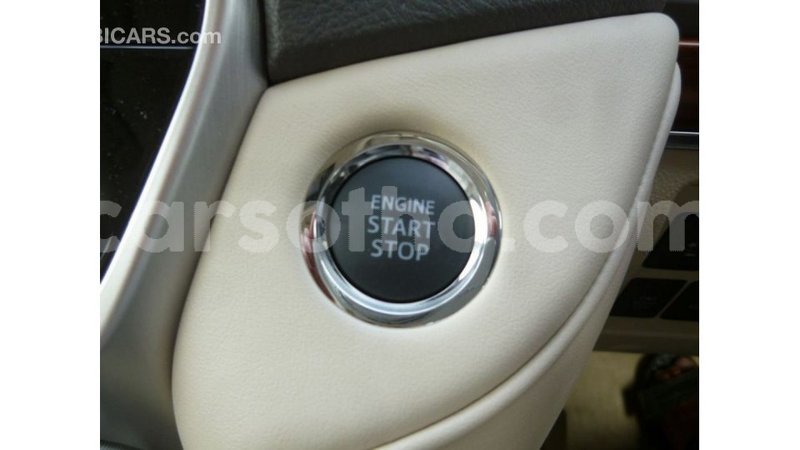 Big with watermark toyota land cruiser maseru import dubai 16393