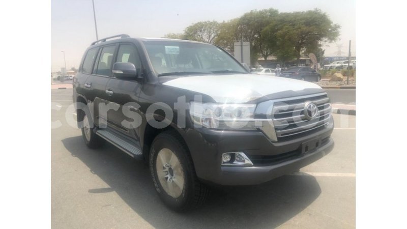 Big with watermark toyota land cruiser maseru import dubai 16396