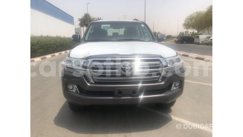 Big with watermark toyota land cruiser maseru import dubai 16396