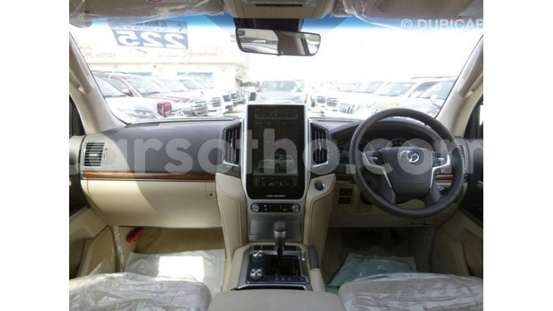 Big with watermark toyota land cruiser maseru import dubai 16397