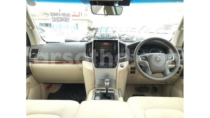 Big with watermark toyota land cruiser maseru import dubai 16398