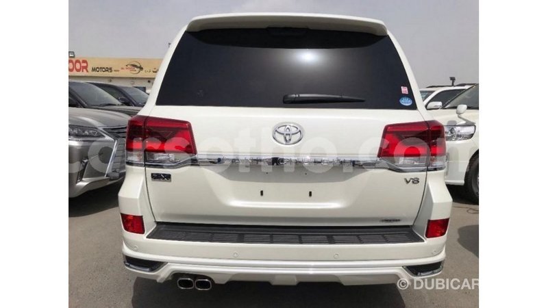 Big with watermark toyota land cruiser maseru import dubai 16400