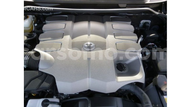 Big with watermark toyota land cruiser maseru import dubai 16402