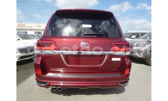 Sayi Imported Toyota Land Cruiser Red Mota in Import - Dubai a Maseru Sayi Imported Toyota Land Cruiser Red Mota in Import - Dubai a Maseru