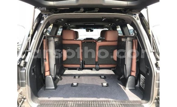 اشتري Imported Toyota Land Cruiser Black سيارة في Import - Dubai في Maseru اشتري Imported Toyota Land Cruiser Black سيارة في Import - Dubai في Maseru