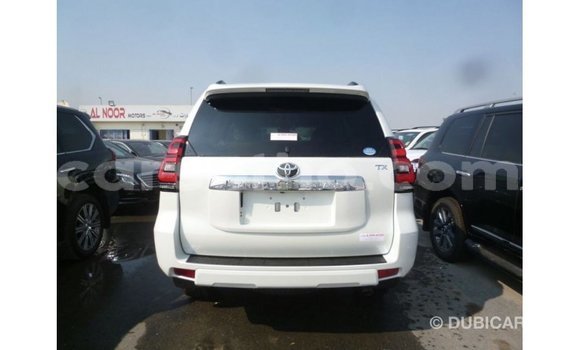 Sayi Imported Toyota Prado White Mota in Import - Dubai a Maseru Sayi Imported Toyota Prado White Mota in Import - Dubai a Maseru