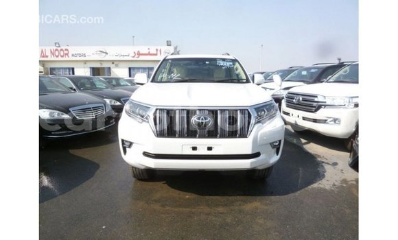 Sayi Imported Toyota Prado White Mota in Import - Dubai a Maseru Sayi Imported Toyota Prado White Mota in Import - Dubai a Maseru
