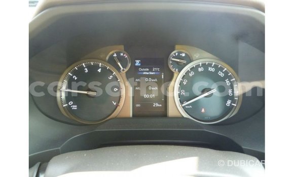 Sayi Imported Toyota Prado White Mota in Import - Dubai a Maseru Sayi Imported Toyota Prado White Mota in Import - Dubai a Maseru