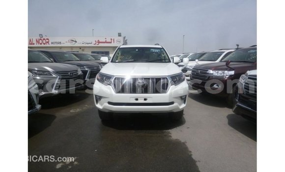 Sayi Imported Toyota Prado White Mota in Import - Dubai a Maseru Sayi Imported Toyota Prado White Mota in Import - Dubai a Maseru