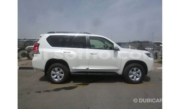 Sayi Imported Toyota Prado White Mota in Import - Dubai a Maseru Sayi Imported Toyota Prado White Mota in Import - Dubai a Maseru