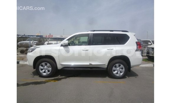 Sayi Imported Toyota Prado White Mota in Import - Dubai a Maseru Sayi Imported Toyota Prado White Mota in Import - Dubai a Maseru