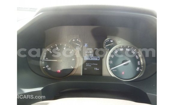 Sayi Imported Toyota Prado White Mota in Import - Dubai a Maseru Sayi Imported Toyota Prado White Mota in Import - Dubai a Maseru