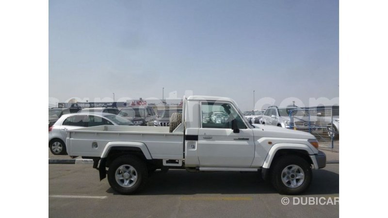 Big with watermark toyota land cruiser maseru import dubai 16417