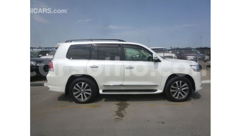 Big with watermark toyota land cruiser maseru import dubai 16418