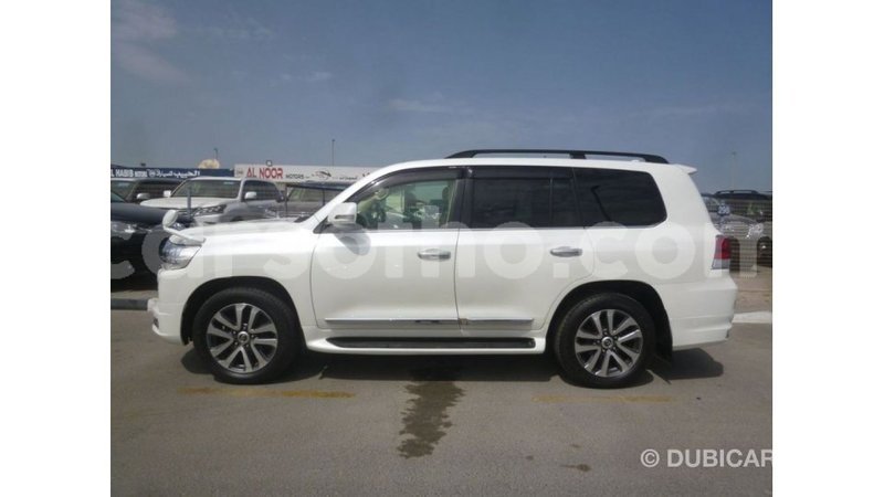 Big with watermark toyota land cruiser maseru import dubai 16418