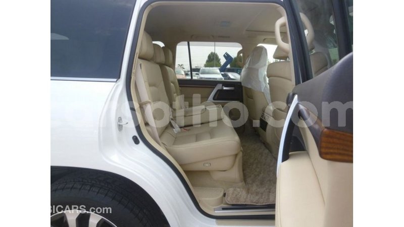 Big with watermark toyota land cruiser maseru import dubai 16418