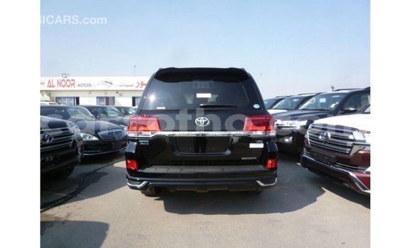 Acheter Import Voiture Toyota Land Cruiser Noir à Import - Dubai, Maseru Acheter Import Voiture Toyota Land Cruiser Noir à Import - Dubai, Maseru