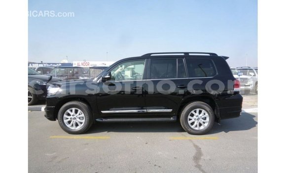 Acheter Import Voiture Toyota Land Cruiser Noir à Import - Dubai, Maseru Acheter Import Voiture Toyota Land Cruiser Noir à Import - Dubai, Maseru