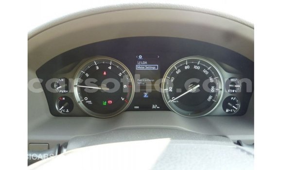 Acheter Import Voiture Toyota Land Cruiser Noir à Import - Dubai, Maseru Acheter Import Voiture Toyota Land Cruiser Noir à Import - Dubai, Maseru