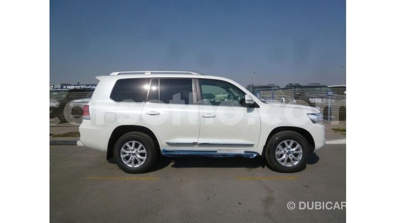 Big with watermark toyota land cruiser maseru import dubai 16420