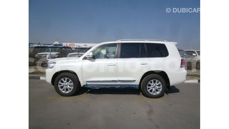 Big with watermark toyota land cruiser maseru import dubai 16420