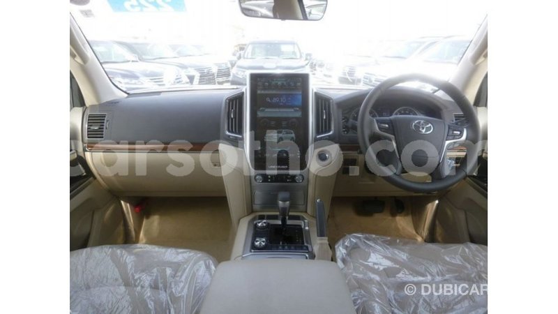 Big with watermark toyota land cruiser maseru import dubai 16421