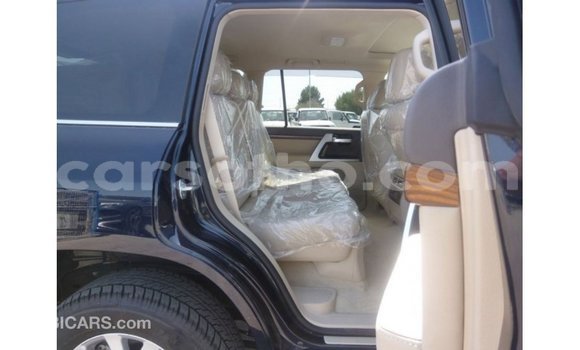 اشتري Imported Toyota Land Cruiser Blue سيارة في Import - Dubai في Maseru اشتري Imported Toyota Land Cruiser Blue سيارة في Import - Dubai في Maseru