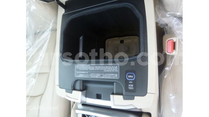 Big with watermark toyota land cruiser maseru import dubai 16422