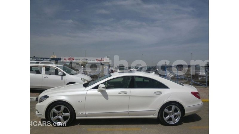 Big with watermark mercedes benz 190 maseru import dubai 16426