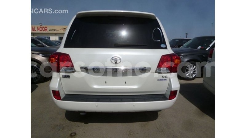 Big with watermark toyota land cruiser maseru import dubai 16427