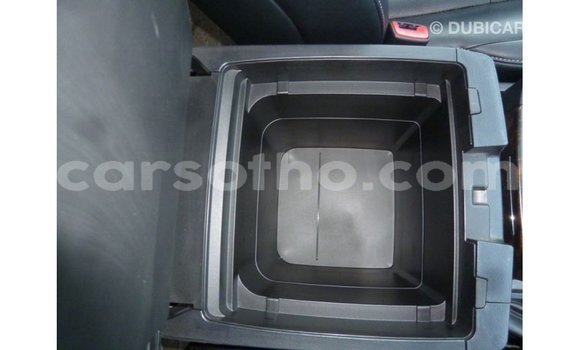 اشتري Imported Toyota Land Cruiser White سيارة في Import - Dubai في Maseru اشتري Imported Toyota Land Cruiser White سيارة في Import - Dubai في Maseru