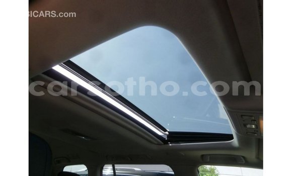 اشتري Imported Toyota Land Cruiser White سيارة في Import - Dubai في Maseru اشتري Imported Toyota Land Cruiser White سيارة في Import - Dubai في Maseru