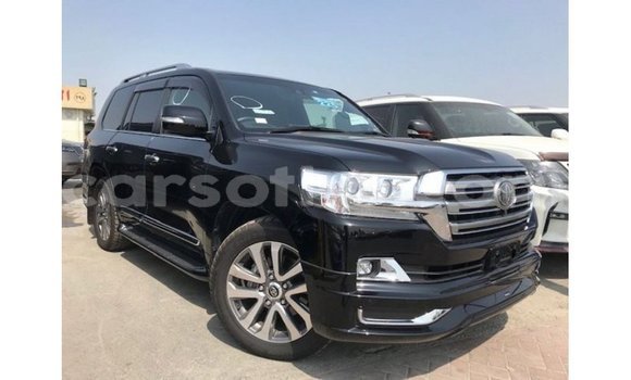 Acheter Import Voiture Toyota Land Cruiser Noir à Import - Dubai, Maseru Acheter Import Voiture Toyota Land Cruiser Noir à Import - Dubai, Maseru