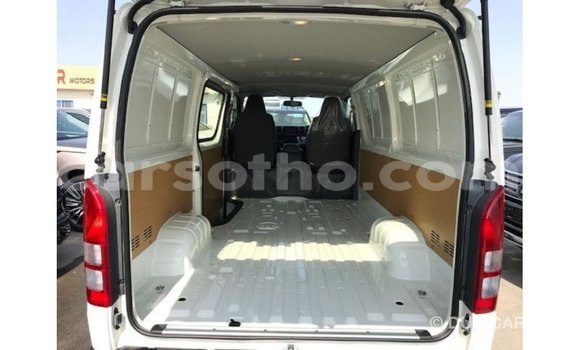 اشتري Imported Toyota Hiace White سيارة في Import - Dubai في Maseru اشتري Imported Toyota Hiace White سيارة في Import - Dubai في Maseru