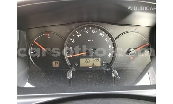 Acheter Import Voiture Toyota Hiace Blanc à Import - Dubai, Maseru Acheter Import Voiture Toyota Hiace Blanc à Import - Dubai, Maseru