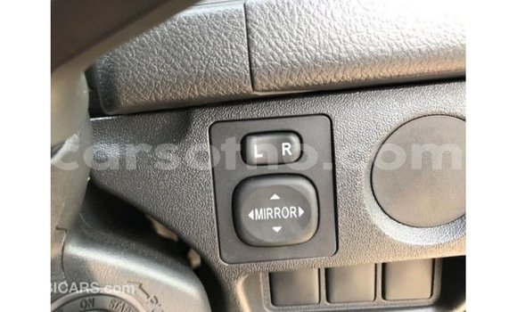 Acheter Import Voiture Toyota Hiace Blanc à Import - Dubai, Maseru Acheter Import Voiture Toyota Hiace Blanc à Import - Dubai, Maseru