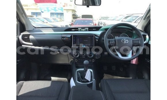 اشتري Imported Toyota Hilux Black سيارة في Import - Dubai في Maseru اشتري Imported Toyota Hilux Black سيارة في Import - Dubai في Maseru