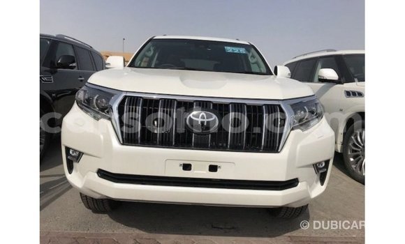 Acheter Import Voiture Toyota Prado Blanc à Import - Dubai, Maseru Acheter Import Voiture Toyota Prado Blanc à Import - Dubai, Maseru