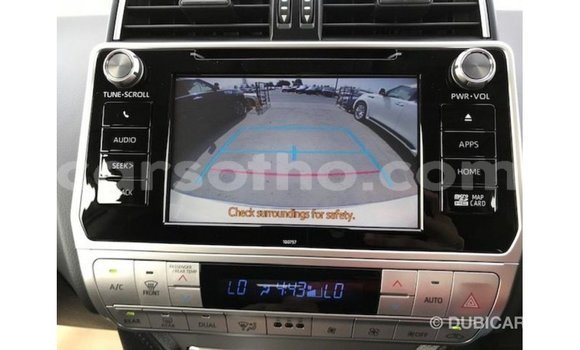 Acheter Import Voiture Toyota Prado Blanc à Import - Dubai, Maseru Acheter Import Voiture Toyota Prado Blanc à Import - Dubai, Maseru