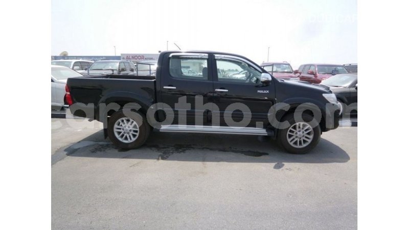 Big with watermark toyota hilux maseru import dubai 16440