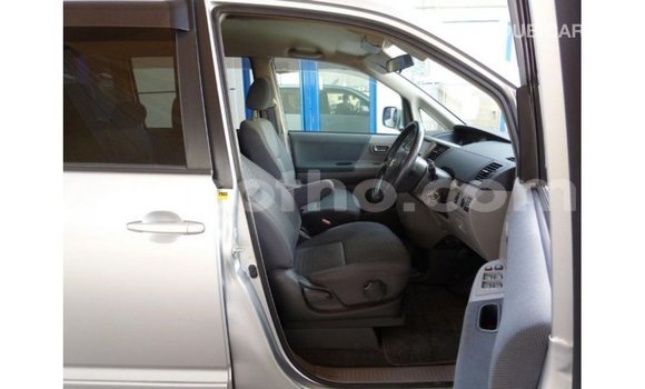 Sayi Imported Toyota Voxy Other Mota in Import - Dubai a Maseru Sayi Imported Toyota Voxy Other Mota in Import - Dubai a Maseru
