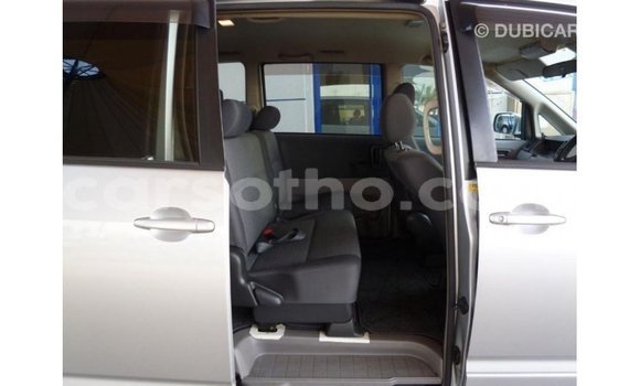Sayi Imported Toyota Voxy Other Mota in Import - Dubai a Maseru Sayi Imported Toyota Voxy Other Mota in Import - Dubai a Maseru