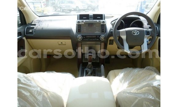 Sayi Imported Toyota Prado White Mota in Import - Dubai a Maseru Sayi Imported Toyota Prado White Mota in Import - Dubai a Maseru