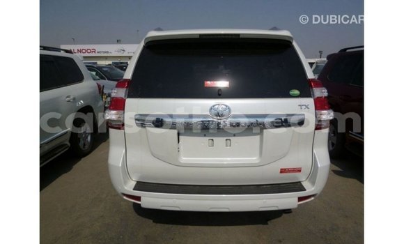 Sayi Imported Toyota Prado White Mota in Import - Dubai a Maseru Sayi Imported Toyota Prado White Mota in Import - Dubai a Maseru