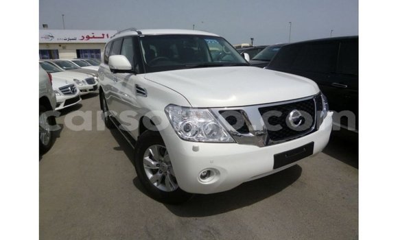 Sayi Imported Nissan Patrol White Mota in Import - Dubai a Maseru Sayi Imported Nissan Patrol White Mota in Import - Dubai a Maseru
