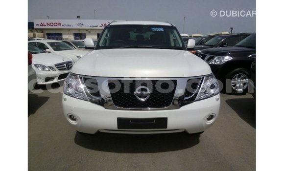 Sayi Imported Nissan Patrol White Mota in Import - Dubai a Maseru Sayi Imported Nissan Patrol White Mota in Import - Dubai a Maseru