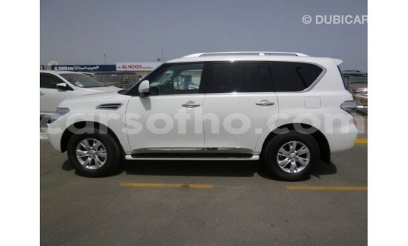 Sayi Imported Nissan Patrol White Mota in Import - Dubai a Maseru Sayi Imported Nissan Patrol White Mota in Import - Dubai a Maseru
