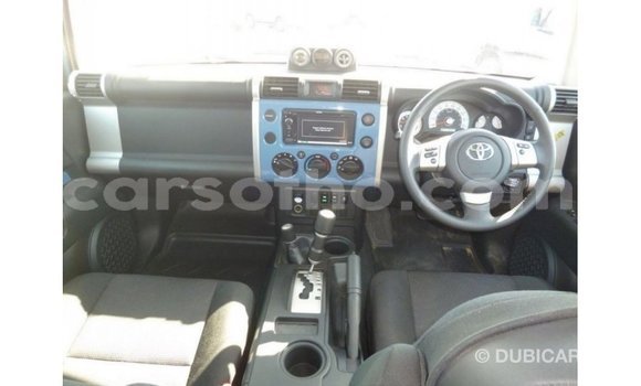 Buy Import Toyota FJ Cruiser Blue Car in Import - Dubai in Maseru Buy Import Toyota FJ Cruiser Blue Car in Import - Dubai in Maseru